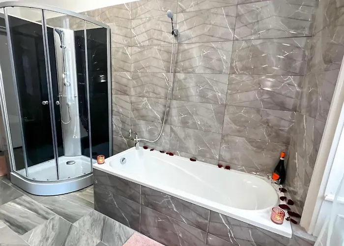 Flamingo Rezidencia Апартаменти Еґер