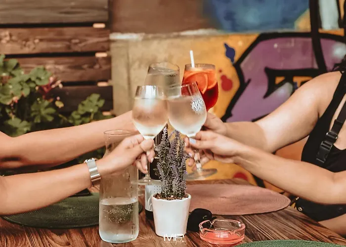 Flamingo Rezidencia Апартаменти *